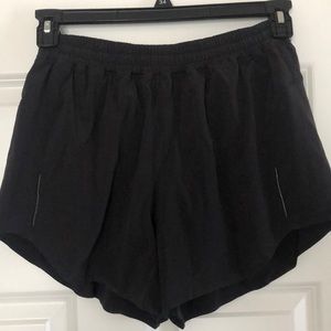 Lululemon size 6 shorts
